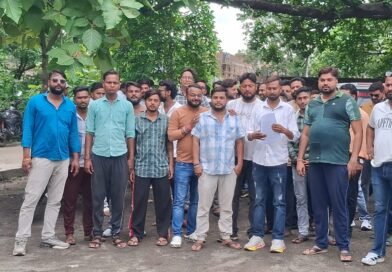 তৃণমূল নেতাদের গ্রেফতারের দাবিতে পাঞ্জাবি মোড় ফাঁড়িতে বিজেপির বিক্ষোভ*