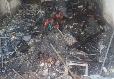 মধ্যরাতে ভয়াবহ অগ্নিকাণ্ড সালানপুরে  পুড়ে ছাই বাড়ি ও দোকান, অগ্নিদগ্ধ ৩