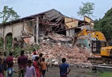 এবার বুলডোজার চললো বার্নপুরের প্রায় ৬০ বছরের পুরনো ঐতিহ্যবাহী সিনেমা হলে  দখলমুক্ত অভিযান সেল আইএসপির