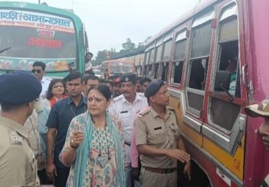 आसनसोल में सड़क पर उतरकर पार्किंग व्यवस्था का निरीक्षण किया मंत्री अग्निमित्रा पाल ने  पुलिस को दिए कई निर्देश
