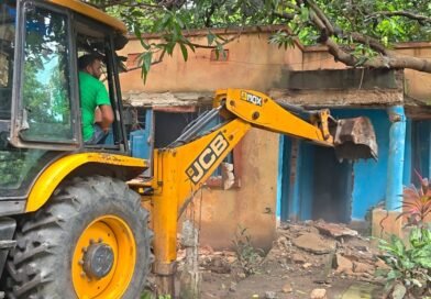 DVC का बुलडोज़र अभियान: लेफ्ट बैंक में 110 घर तोड़े जाएंगे, सैकड़ों परिवार बेघर होने की कगार पर