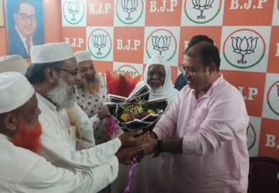 Asansol Mla कृष्णेंदु मुखर्जी का सम्मान, विकास को लेकर मुस्लिम समुदाय के प्रतिनिधियों के साथ बैठक