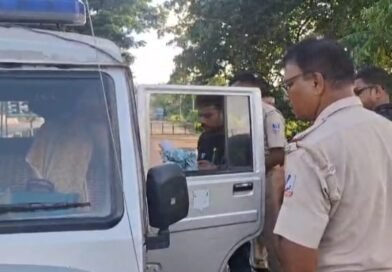 উড়িষ্যা থেকে বাসে পাচারের অভিযোগ  দুর্গাপুরে পুলিশের অভিযানে উদ্ধার ৫৩ কেজি গাঁজা, গ্রেফতার ৩