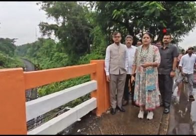 आसनसोल शहर को सजाने की पहल  ब्रिज का रंग बदला गया गेरुआ-सफेद, सौंदर्यीकरण कार्य की शुरुआत में अग्निमित्रा पाल
