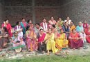 स्थानीय निवासियों से फोन पर बात की अग्निमित्रा पाल ने  जिला अध्यक्ष का कड़ा संदेश  मंदिर से सटी जमीन पर कब्जे के आरोप में भाजपा नेत्री पर उठे सवाल  विरोध, कहासुनी और तनाव से आसनसोल में माहौल गरम