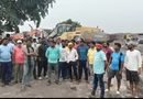 बकाया वेतन और सुरक्षा की कमी का आरोप  सालानपुर में कोलियरी का काम बंद कर कर्मचारियों का विरोध प्रदर्शन