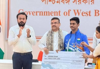 Abhinav Shaw को राष्ट्रीय खेल दिवस पर  सम्मान, मुख्यमंत्री सुवेंदु अधिकारी ने सौंपा ₹25 लाख का चेक