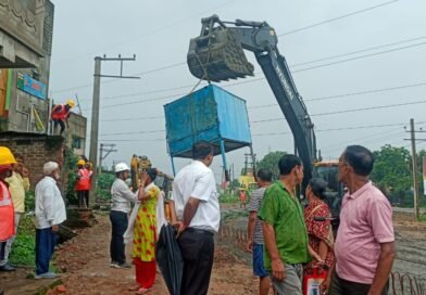 রানীগঞ্জে ৪৫০ কোটির বাইপাসের জন্য বুলডোজার,  উচ্ছেদ ঘিরে ক্ষোভ