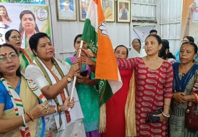 আসানসোলে তৃণমূল ছেড়ে কংগ্রেসে যোগদান, মহিলা সংগঠনে বড়সড় ভাঙন