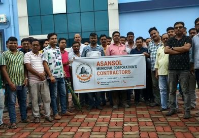তৃণমূল সরকারের ” আমার পাড়া আমার সমাধান ”  কাজ করে বিপাকে আসানসোল পুরনিগমের ৪০০ ঠিকাদার, বকেয়া ২৭ কোটিরও বেশি, ডিএমের দ্বারস্থ