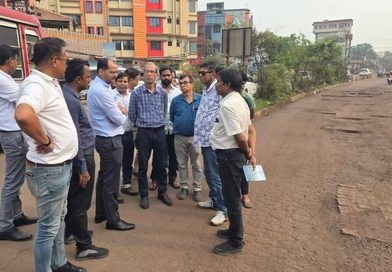 বিধায়কের তৎপরতা  আসানসোলে বেহাল রাস্তার সংস্কারে উদ্যোগী আড্ডা