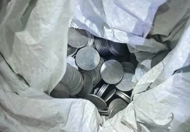 बिहार से बंगाल में सिक्कों की तस्करी की कोशिश! कुल्टी में बस से तीन बोरी सिक्के बरामद