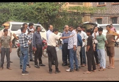 Asansol जर्जर सेनरेले रोड की सुधरेगी हालत, विधायक के पहल पर अड्डा की टीम का निरीक्षण