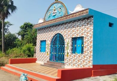 নতুন রূপে লক্ষ্মীমন্দির, কোজাগরী পূর্ণিমায় আজও অটুট ঐতিহ্য ! কুলটির ‘ভূতের গ্রামে ’ একদিনের জন্য ফেরে প্রাণ