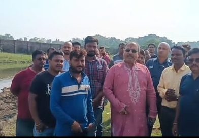 आसनसोल में छठ पूजा की तैयारियों पर जोर विधायक कृष्णेंदु मुखर्जी ने किया निरीक्षण, नदी पर अस्थायी पुलों की संख्या बढ़ाने की योजना