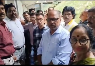 हाईकोर्ट के निर्देश के बाद भी आंदोलन पर अड़े दुर्गापुर अदालत के वकील, बुनियादी ढांचे के विकास की मांग