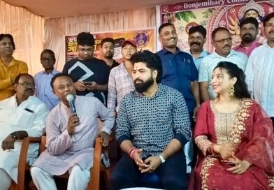 बंजमिहारी कोलियरी दुर्गा पूजा पंडाल पहुंचे बाराबनी विधायक अरिजीत राय